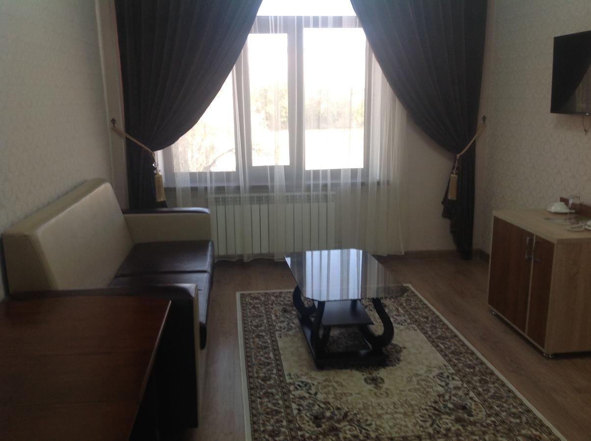 Dostyk Hotel Kîzîlorda Exterior foto